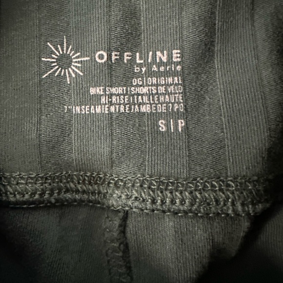 Offline by Aerie High Rise Bike Athletic Shorts 7” in seam
Euc size small - Picture 6 of 14